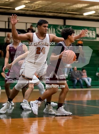 Thumbnail 3 in Dilley vs. Jones (Maverick Classic) photogallery.
