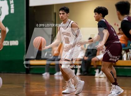 Thumbnail 2 in Dilley vs. Jones (Maverick Classic) photogallery.