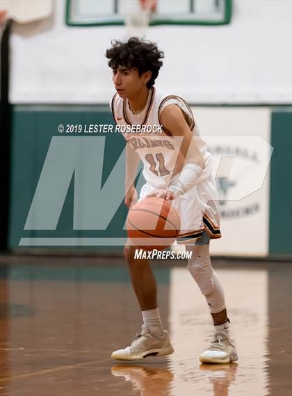 Thumbnail 3 in Dilley vs. Jones (Maverick Classic) photogallery.