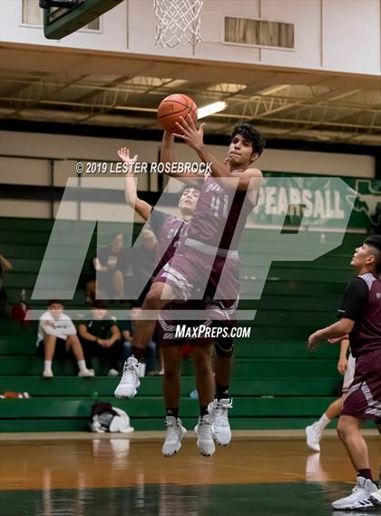 Thumbnail 2 in Dilley vs. Jones (Maverick Classic) photogallery.