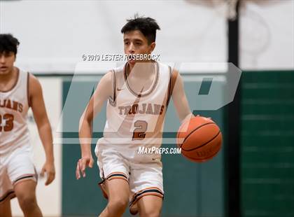 Thumbnail 3 in Dilley vs. Jones (Maverick Classic) photogallery.