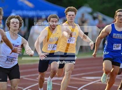 Thumbnail 1 in IHSAA  State Finals  photogallery.