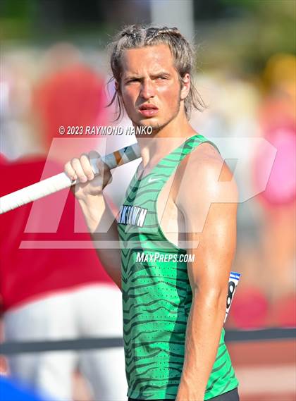 Thumbnail 1 in IHSAA  State Finals  photogallery.