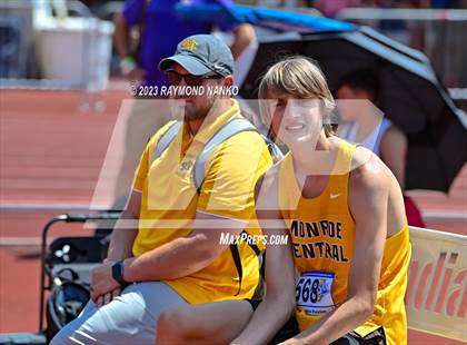 Thumbnail 2 in IHSAA  State Finals  photogallery.