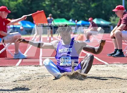 Thumbnail 2 in IHSAA  State Finals  photogallery.