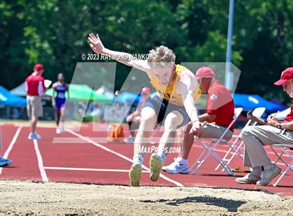 Thumbnail 1 in IHSAA  State Finals  photogallery.