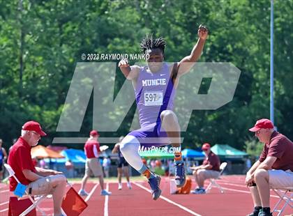 Thumbnail 2 in IHSAA  State Finals  photogallery.