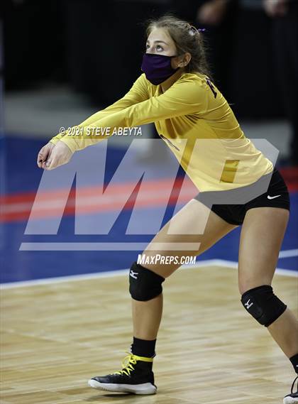 Thumbnail 1 in Vail Christian vs Fowler (CHSAA 2A 1st Round) photogallery.