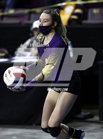 Thumbnail 2 in Vail Christian vs Fowler (CHSAA 2A 1st Round) photogallery.