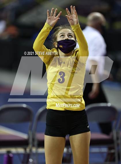 Thumbnail 1 in Vail Christian vs Fowler (CHSAA 2A 1st Round) photogallery.