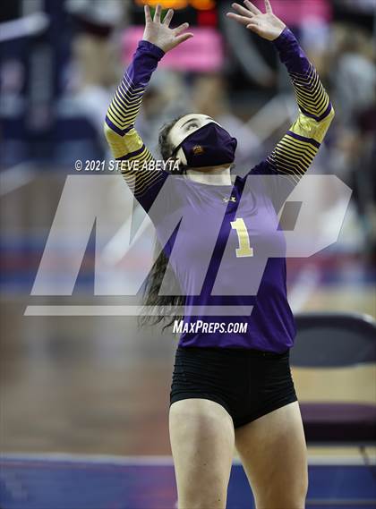 Thumbnail 3 in Vail Christian vs Fowler (CHSAA 2A 1st Round) photogallery.