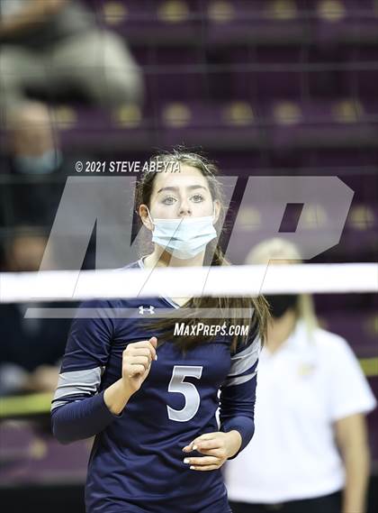 Thumbnail 2 in Vail Christian vs Fowler (CHSAA 2A 1st Round) photogallery.