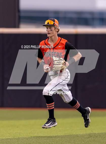 Thumbnail 2 in Fort Calhoun vs Central City/Centura (NSAA Class C Quarterfinal) photogallery.
