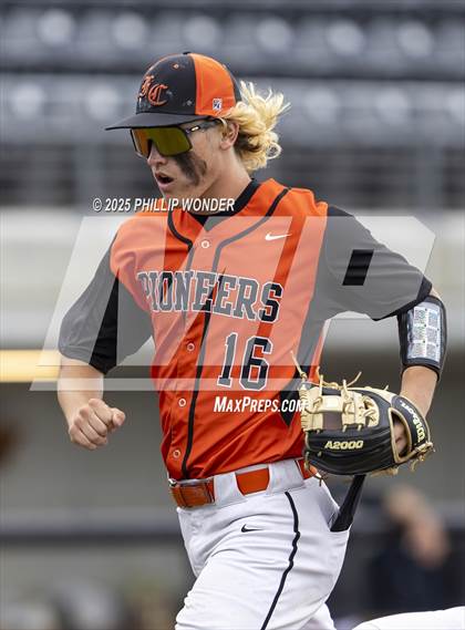 Thumbnail 2 in Fort Calhoun vs Central City/Centura (NSAA Class C Quarterfinal) photogallery.