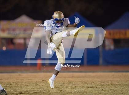 Thumbnail 3 in Liberty vs. Clovis (CIF CS D1 Qtr Final) photogallery.
