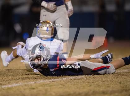 Thumbnail 1 in Liberty vs. Clovis (CIF CS D1 Qtr Final) photogallery.