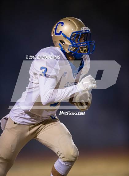 Thumbnail 3 in Liberty vs. Clovis (CIF CS D1 Qtr Final) photogallery.