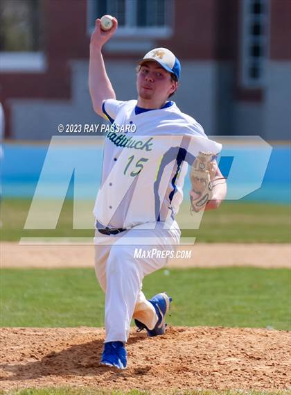 Thumbnail 2 in Center Moriches @ Mattituck photogallery.