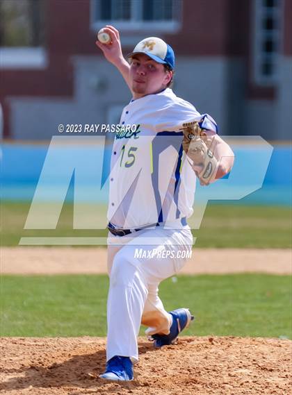 Thumbnail 1 in Center Moriches @ Mattituck photogallery.