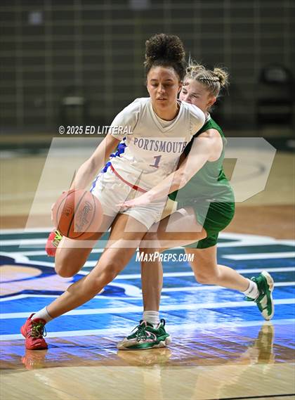 Thumbnail 3 in Portsmouth vs. Fairland (OHSAA DIV V State Semifinal) photogallery.
