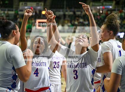 Thumbnail 2 in Portsmouth vs. Fairland (OHSAA DIV V State Semifinal) photogallery.