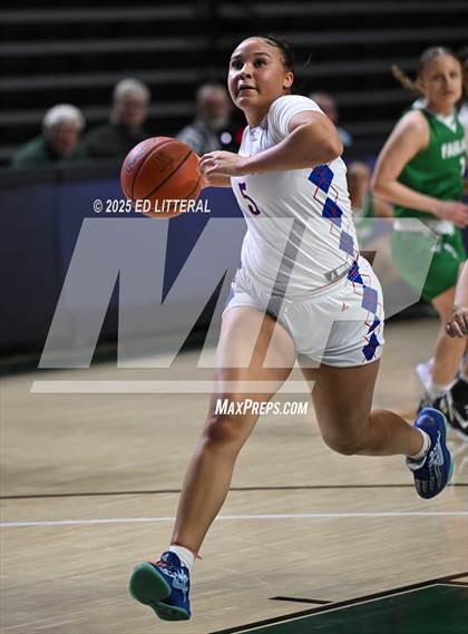 Thumbnail 2 in Portsmouth vs. Fairland (OHSAA DIV V State Semifinal) photogallery.