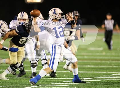 Thumbnail 3 in Holy Cross vs Jesuit photogallery.