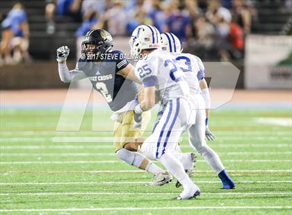 Thumbnail 2 in Holy Cross vs Jesuit photogallery.