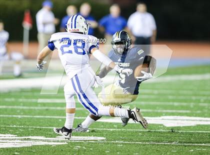 Thumbnail 3 in Holy Cross vs Jesuit photogallery.