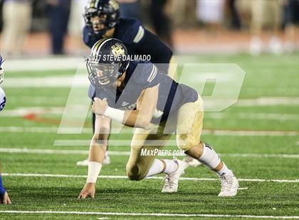 Thumbnail 1 in Holy Cross vs Jesuit photogallery.