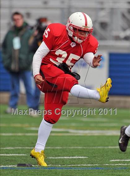 Thumbnail 2 in Freeport vs. William Floyd (Long Island Class I Final) photogallery.