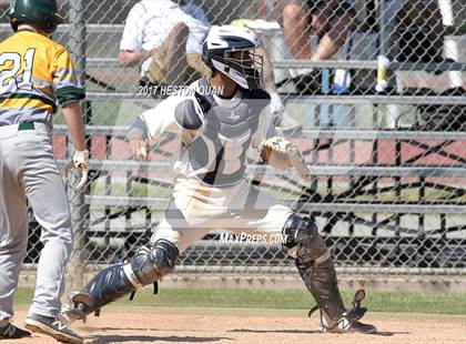 Thumbnail 3 in St. John Bosco vs. Edison (G2) photogallery.