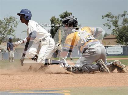 Thumbnail 2 in St. John Bosco vs. Edison (G2) photogallery.