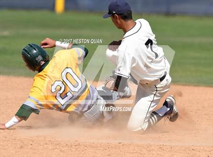 Thumbnail 3 in St. John Bosco vs. Edison (G2) photogallery.