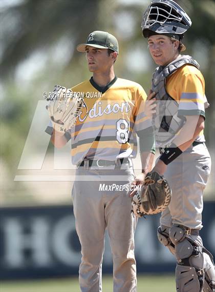 Thumbnail 3 in St. John Bosco vs. Edison (G2) photogallery.