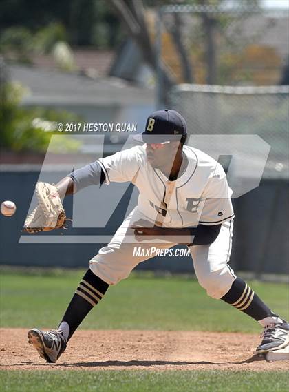 Thumbnail 3 in St. John Bosco vs. Edison (G2) photogallery.