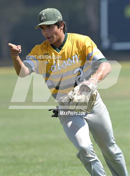 Thumbnail 3 in St. John Bosco vs. Edison (G2) photogallery.