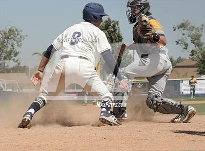 Thumbnail 1 in St. John Bosco vs. Edison (G2) photogallery.
