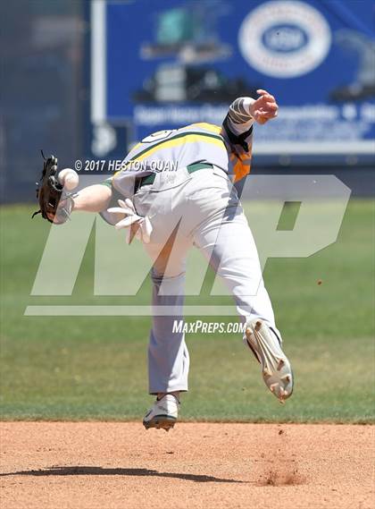 Thumbnail 3 in St. John Bosco vs. Edison (G2) photogallery.