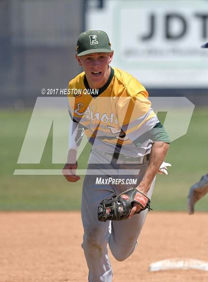 Thumbnail 1 in St. John Bosco vs. Edison (G2) photogallery.