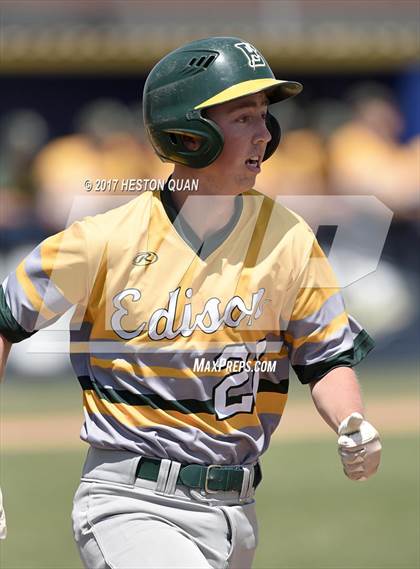 Thumbnail 2 in St. John Bosco vs. Edison (G2) photogallery.