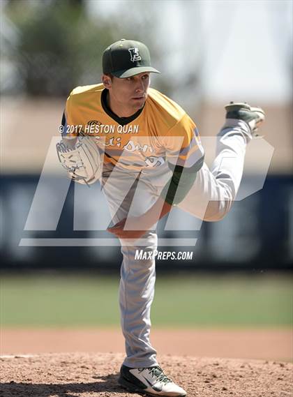Thumbnail 3 in St. John Bosco vs. Edison (G2) photogallery.