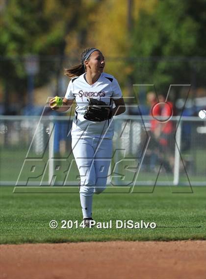 Thumbnail 3 in Fossil Ridge vs. Castle View  (CHSAA 5A Semi-Final) photogallery.
