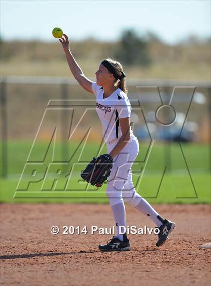 Thumbnail 2 in Fossil Ridge vs. Castle View  (CHSAA 5A Semi-Final) photogallery.
