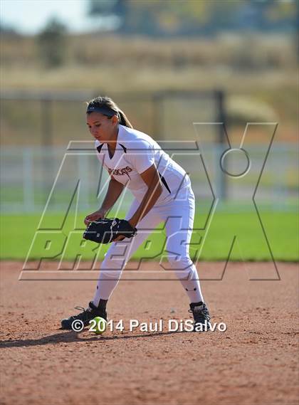 Thumbnail 3 in Fossil Ridge vs. Castle View  (CHSAA 5A Semi-Final) photogallery.