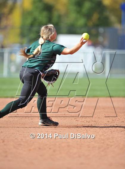 Thumbnail 2 in Fossil Ridge vs. Castle View  (CHSAA 5A Semi-Final) photogallery.