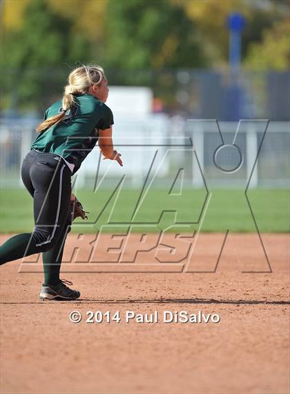 Thumbnail 3 in Fossil Ridge vs. Castle View  (CHSAA 5A Semi-Final) photogallery.