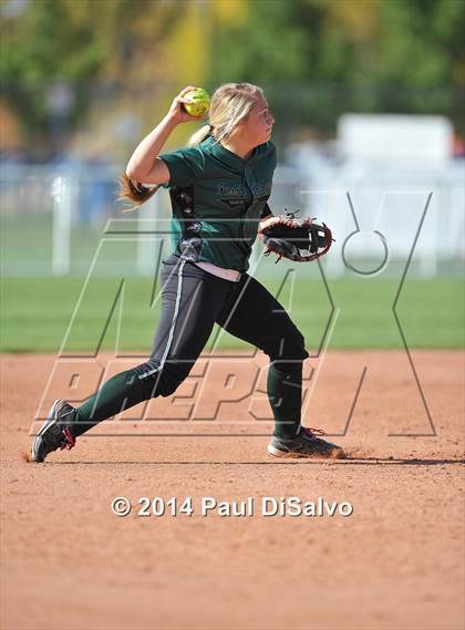 Thumbnail 1 in Fossil Ridge vs. Castle View  (CHSAA 5A Semi-Final) photogallery.