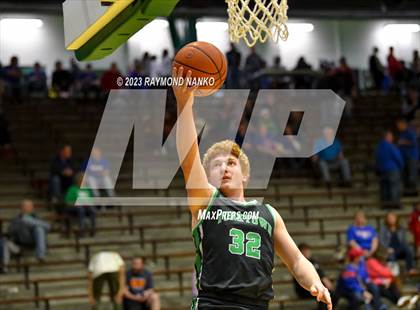 Thumbnail 2 in Yorktown vs. New Castle (IHSAA 3A Section 24 Semifinal) photogallery.