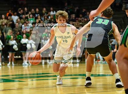Thumbnail 2 in Yorktown vs. New Castle (IHSAA 3A Section 24 Semifinal) photogallery.